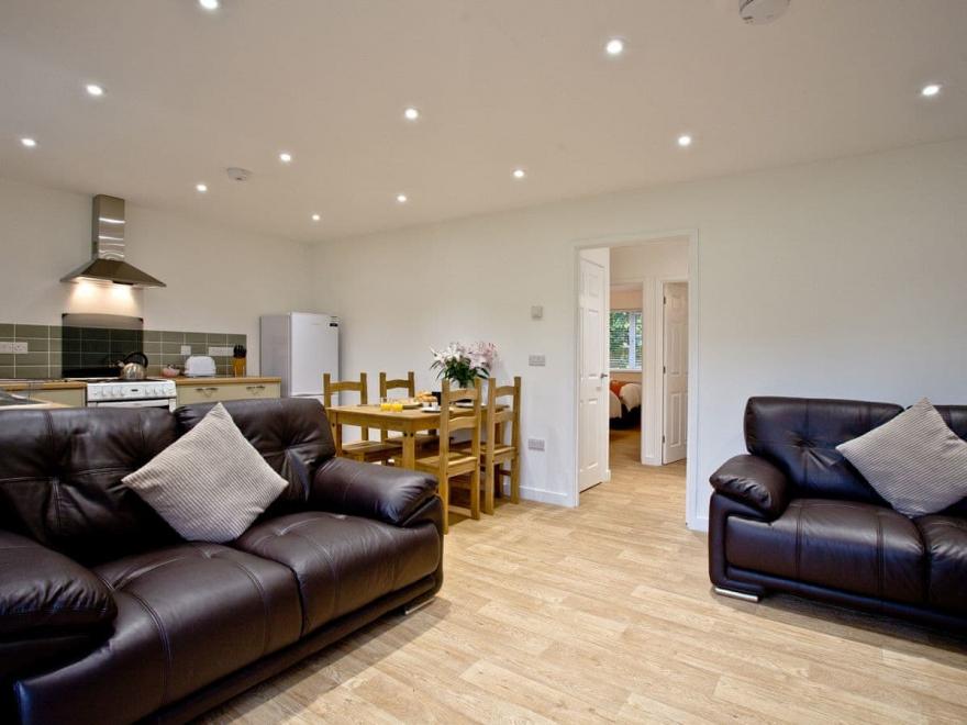 Kingfisher Lodge - Redlake Farm