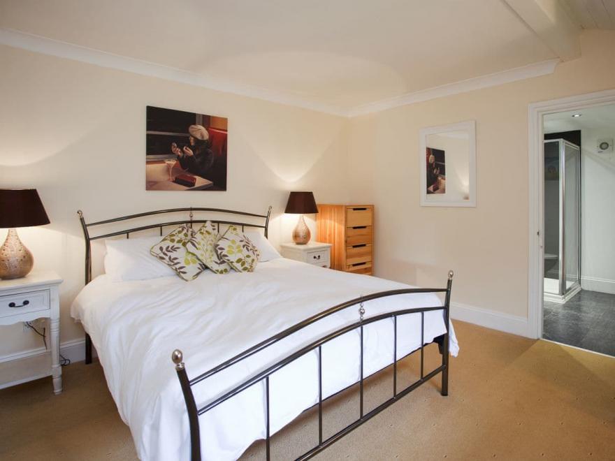 Rowels Lodge - Riverside Lodges