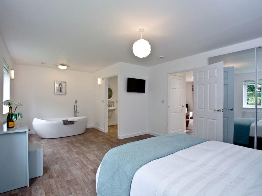 The Clover Lodge - Redlake Farm