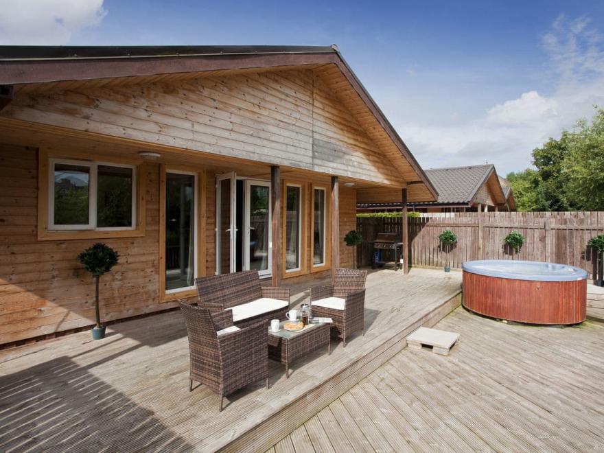 Wensleydale Lodge - Riverside Lodges