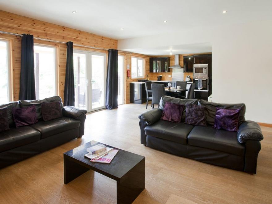 Wensleydale Lodge - Riverside Lodges