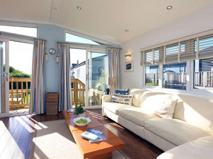 Eden Lodge - 9 Salcombe Retreat