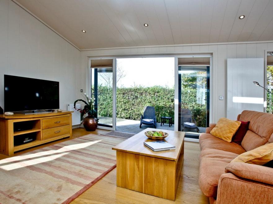 Amber Lodge - Strawberryfield Park