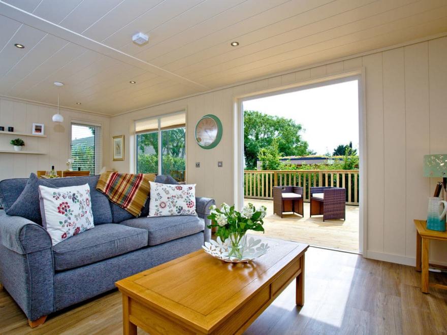 Cedar Lodge - Strawberryfield Park