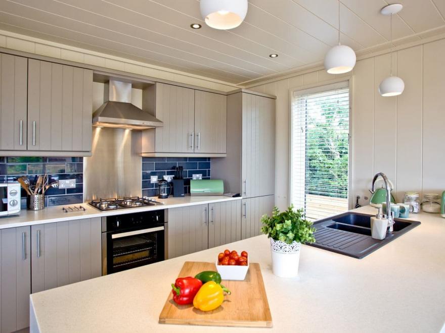 Cedar Lodge - Strawberryfield Park