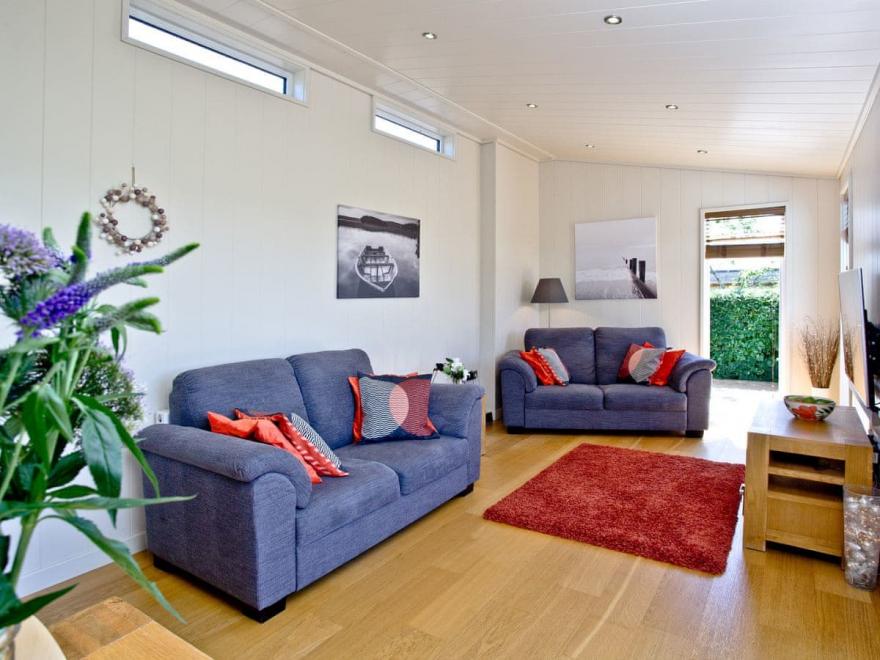 Diamond Lodge - Strawberryfield