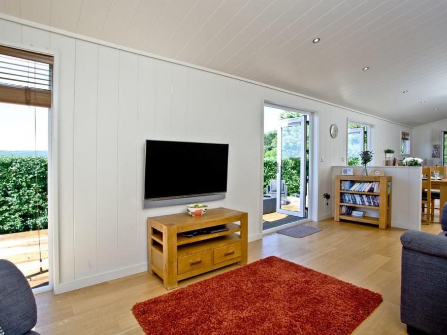 Diamond Lodge - Strawberryfield