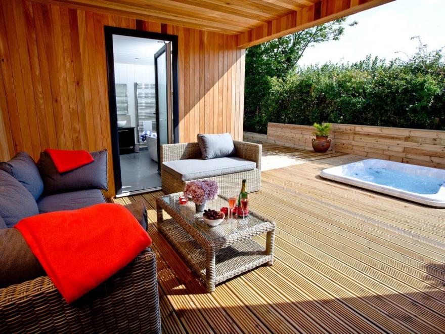 Mulberry Lodge - Strawberryfield Park