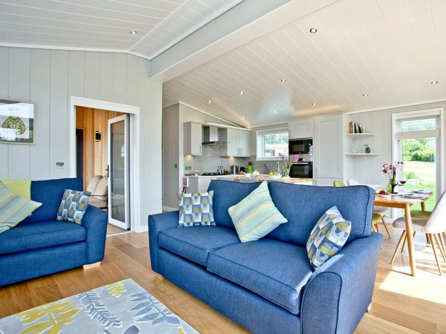 Perry Lodge - Strawberryfield Park