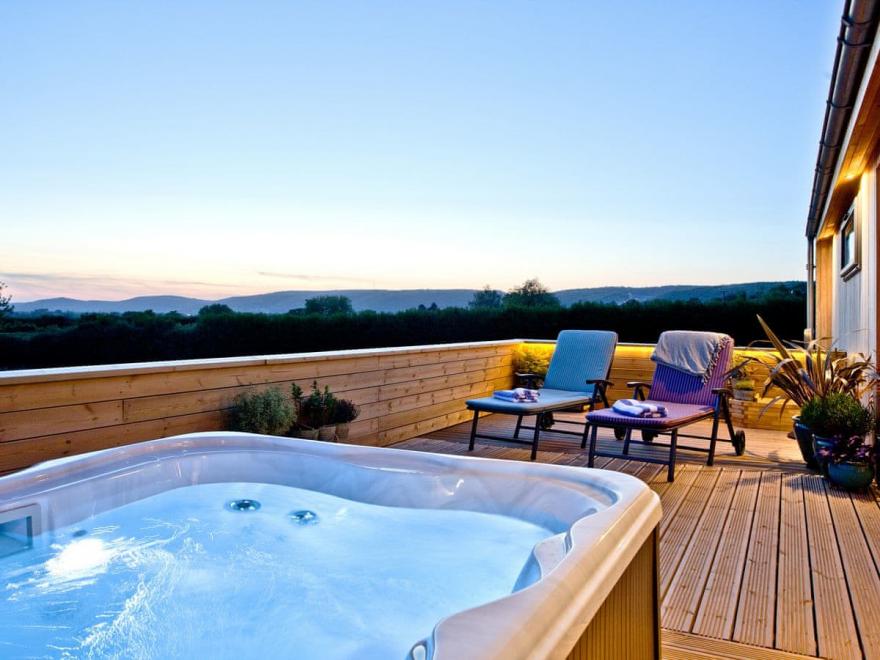 Perry Lodge - Strawberryfield Park