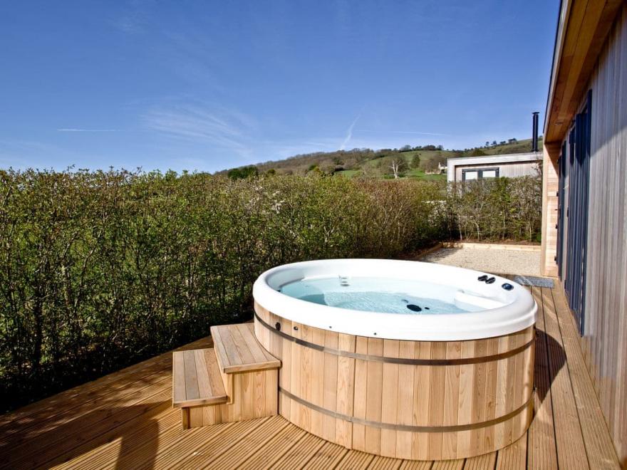 Whileaway Lodge Strawberryfield Park