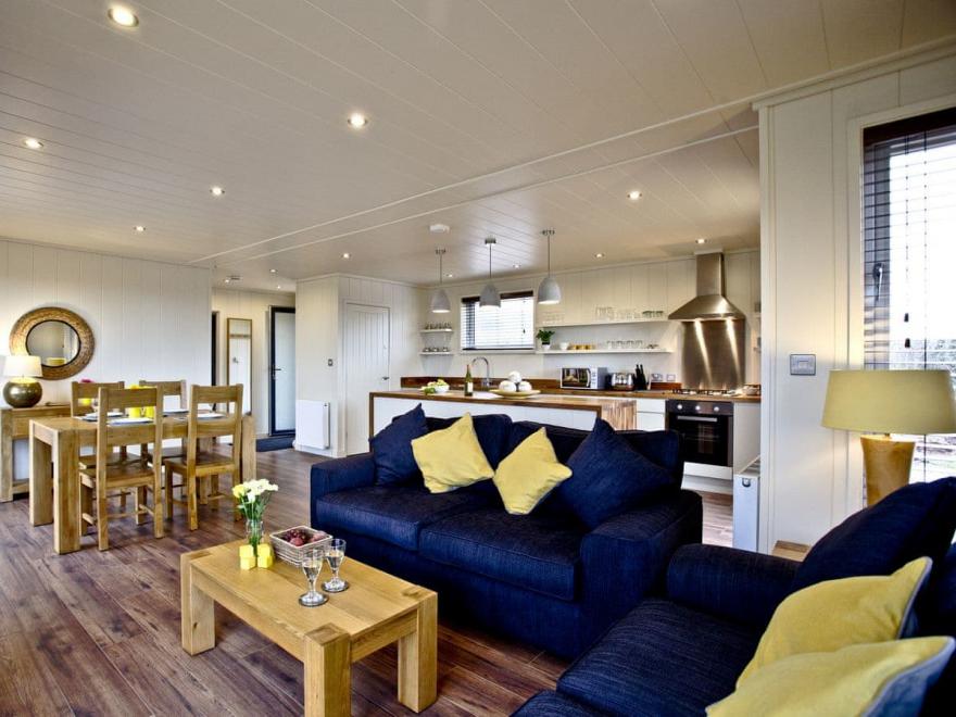 Whileaway Lodge Strawberryfield Park