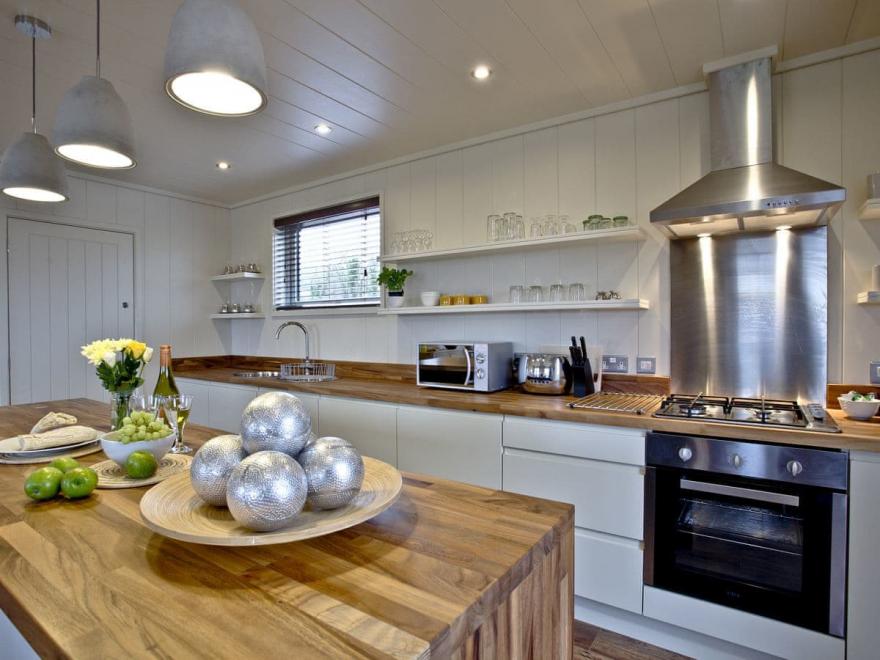 Whileaway Lodge Strawberryfield Park