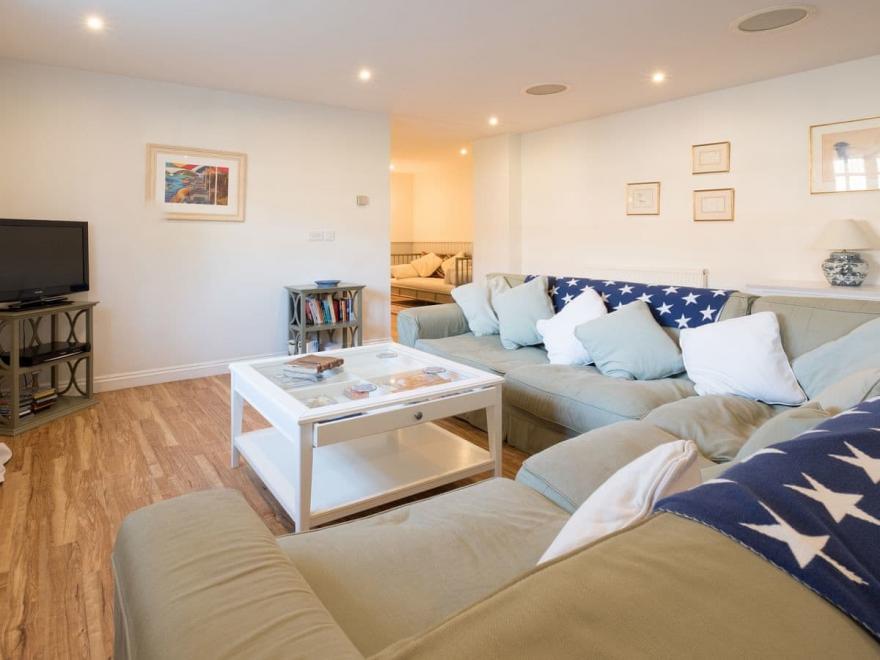 Shalfleet Barn Newport