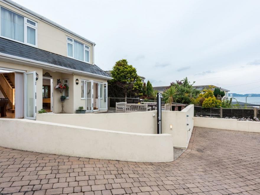 Steamer Quay Cottage