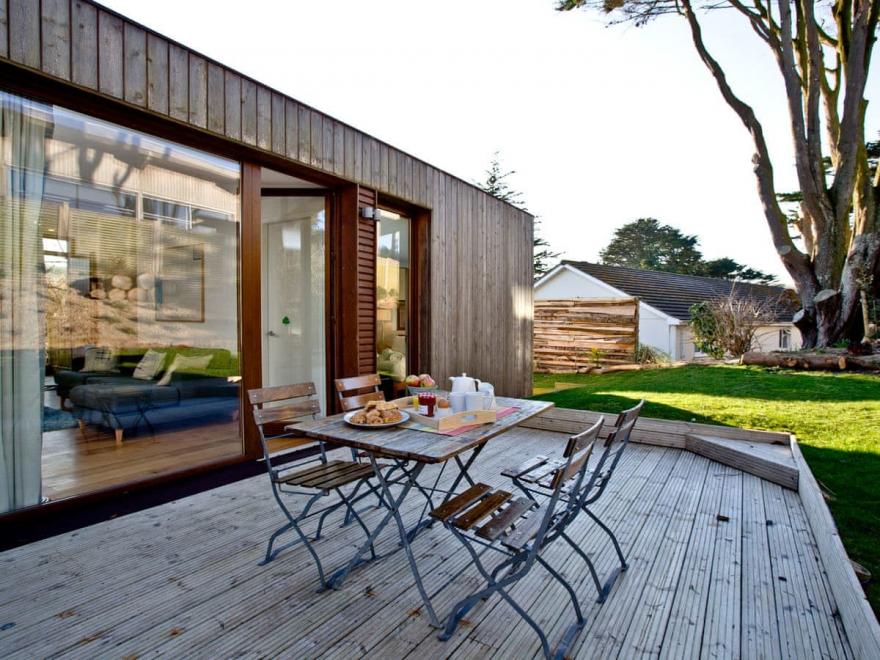 Derow - The Park Resort