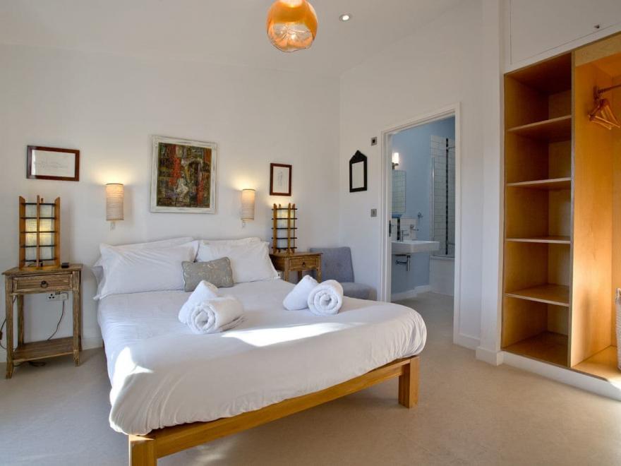 Howlek - The Park Resort