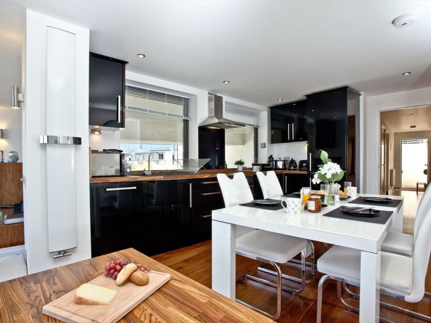 Beach View - 63 Horizon View