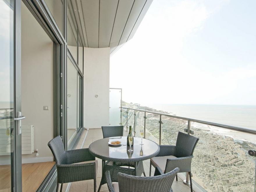 The Penthouse - Horizon View