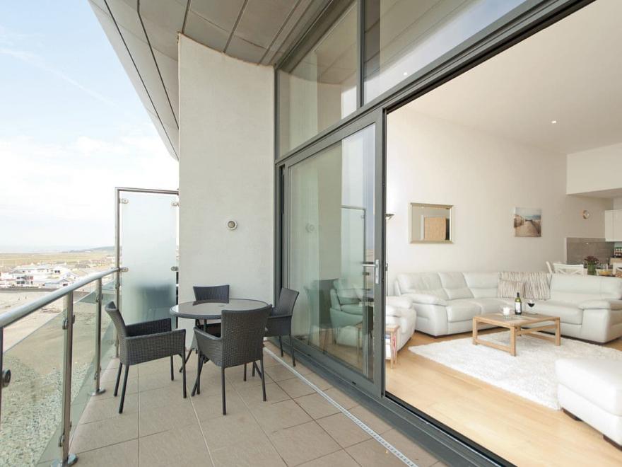 The Penthouse - Horizon View