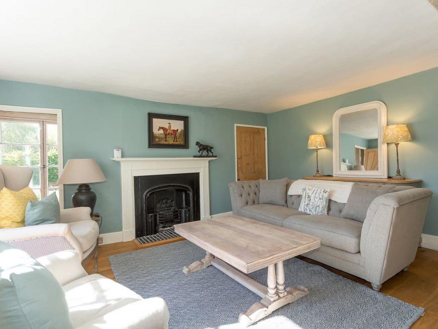 The Farmhouse - UK10163