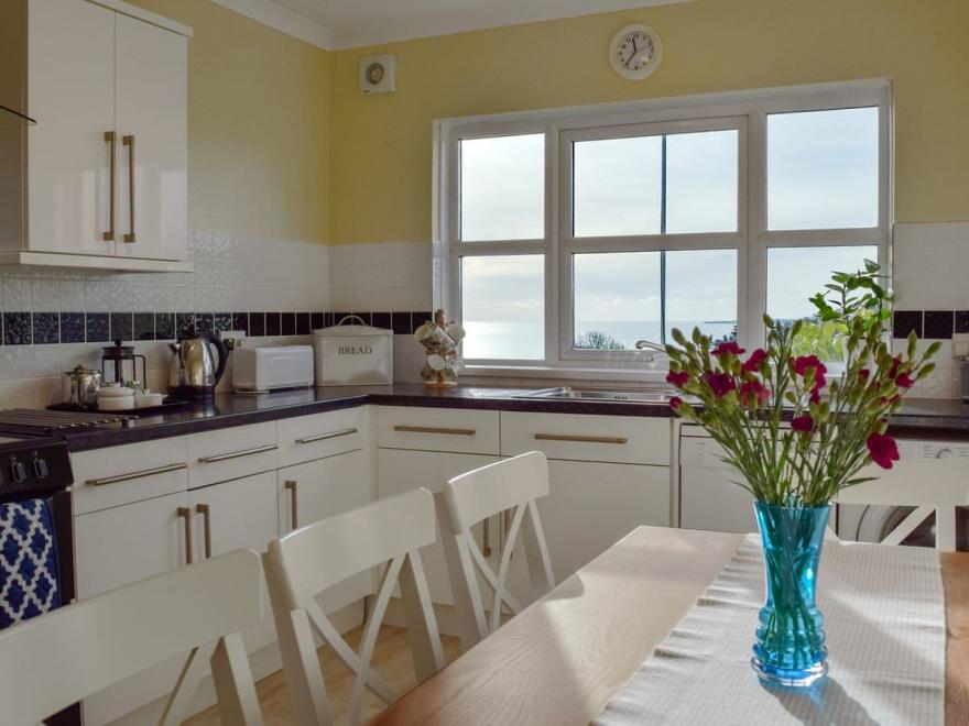 Furzewood Cottage - UK10199