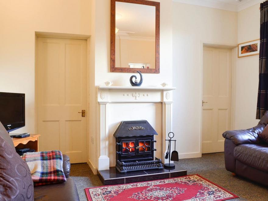 Duckegg Cottage - UK10247