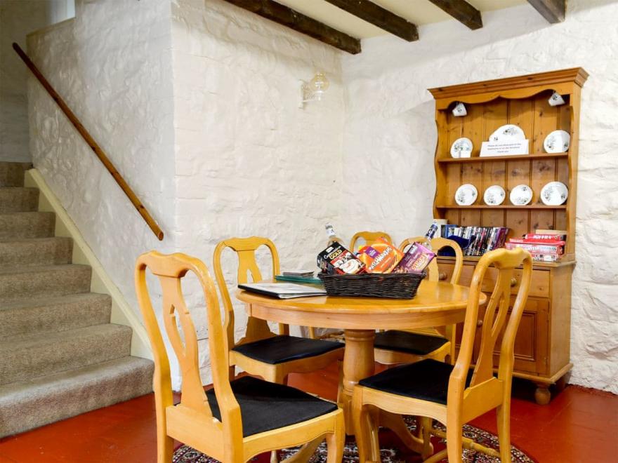 The Willows - UK10252