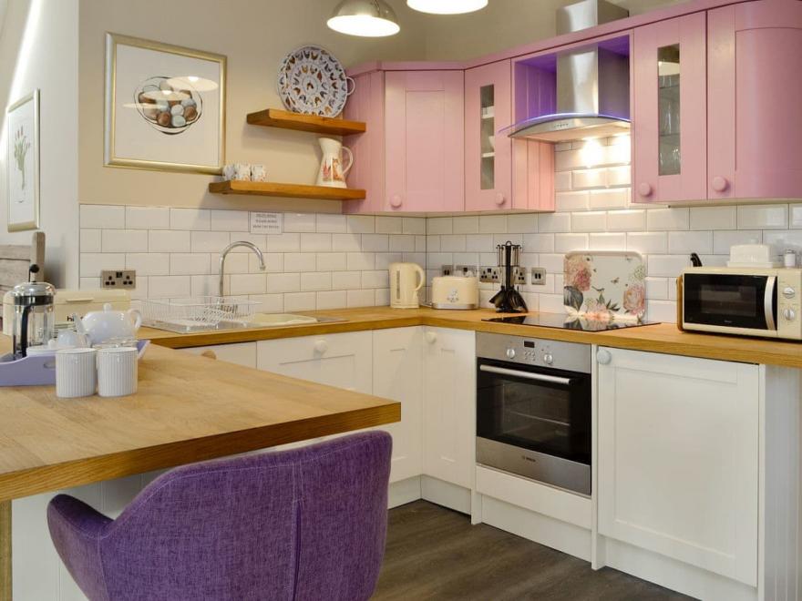 The Coach House - UK10337