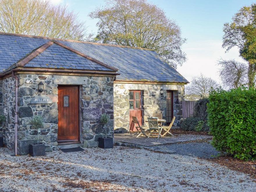 The Bull Pen - UK10349