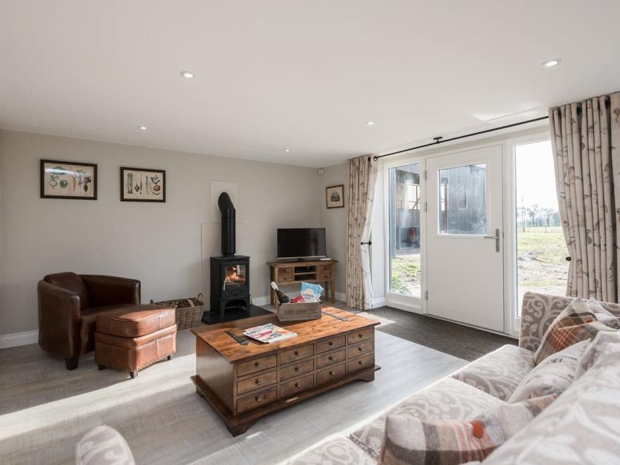 The Woodshed - UK10353