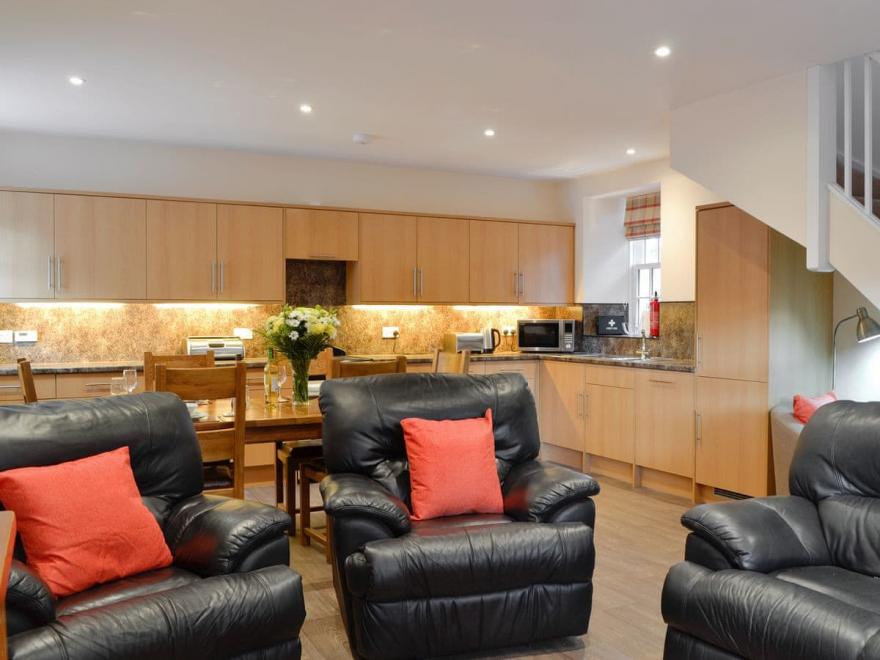 Home Farm Cottage - UK10382