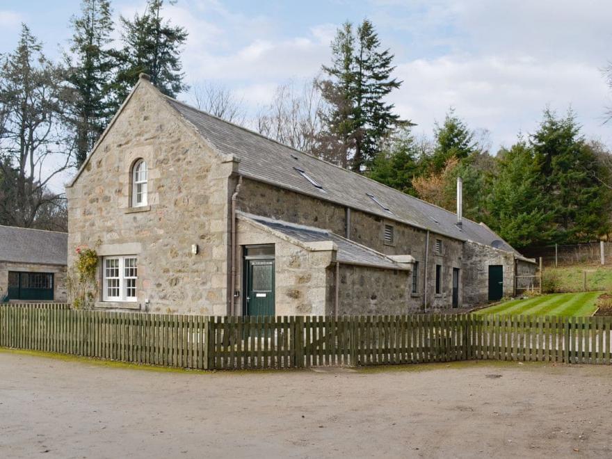 Home Farm Cottage - UK10382