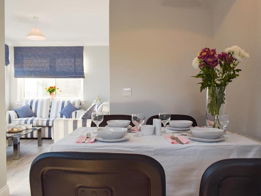 Sea View Apartment - UK10459