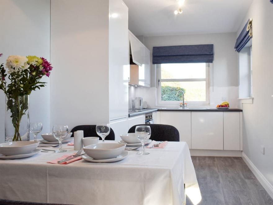 Sea View Apartment - UK10459