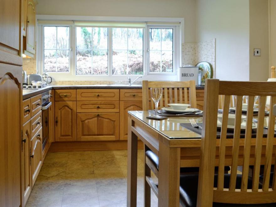 Woodland View Bungalow 2 - UK10493