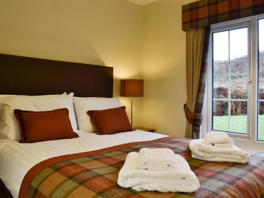 Woodland View Bungalow 2 - UK10493