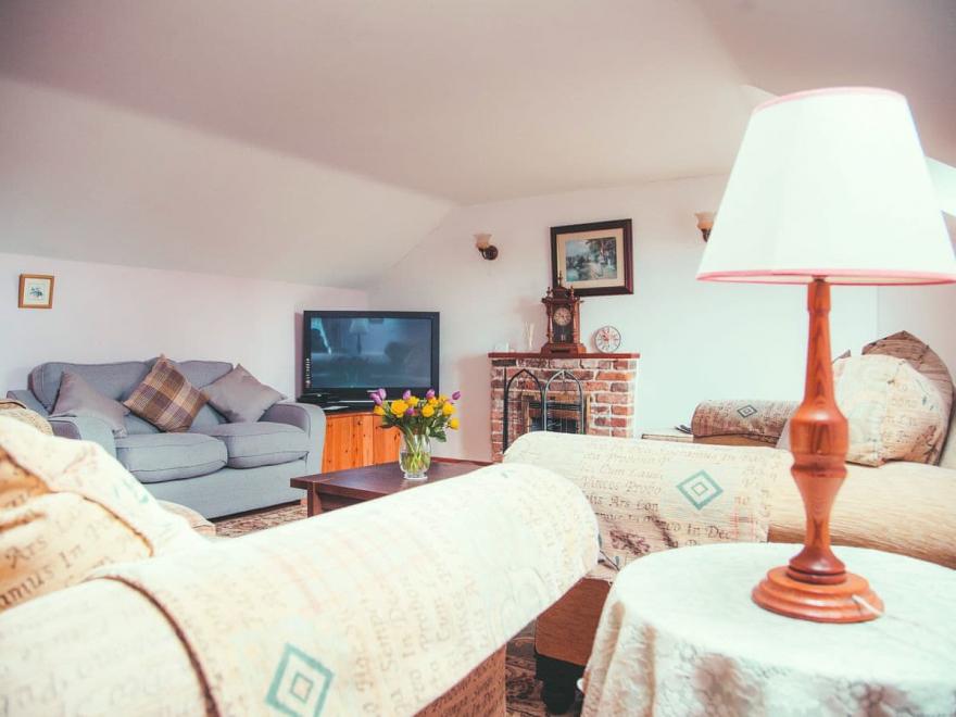 The Cottage - UK10514