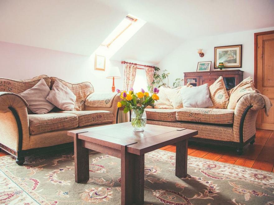 The Cottage - UK10514