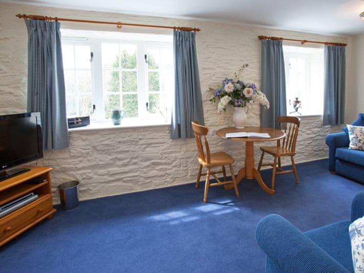 Kingfisher Apartment UK10595