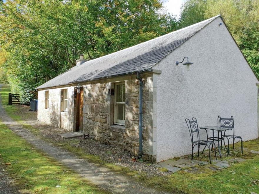 Orchard Cottage at Braidwood Castle - UK10671