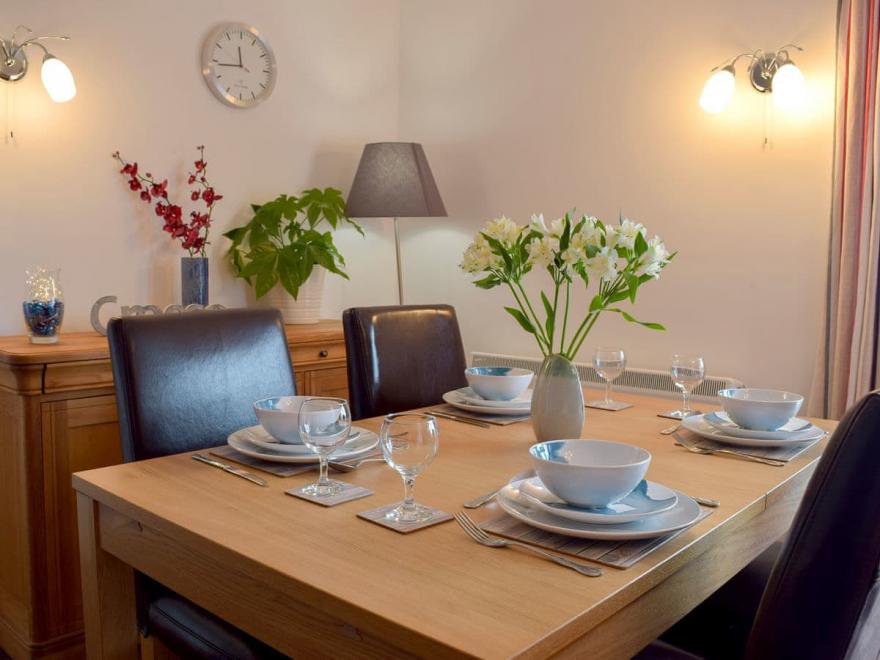 Granary Cottage - UK10695