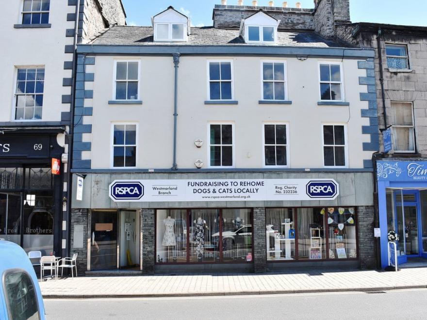 Forrest's Yard Apartment - 1 - UK10705