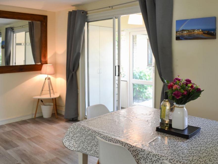 Tehidy No 3 - UK10732