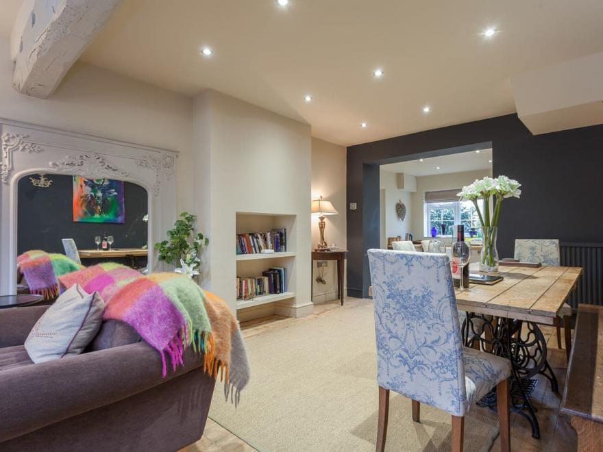 Pilley Green Cottage