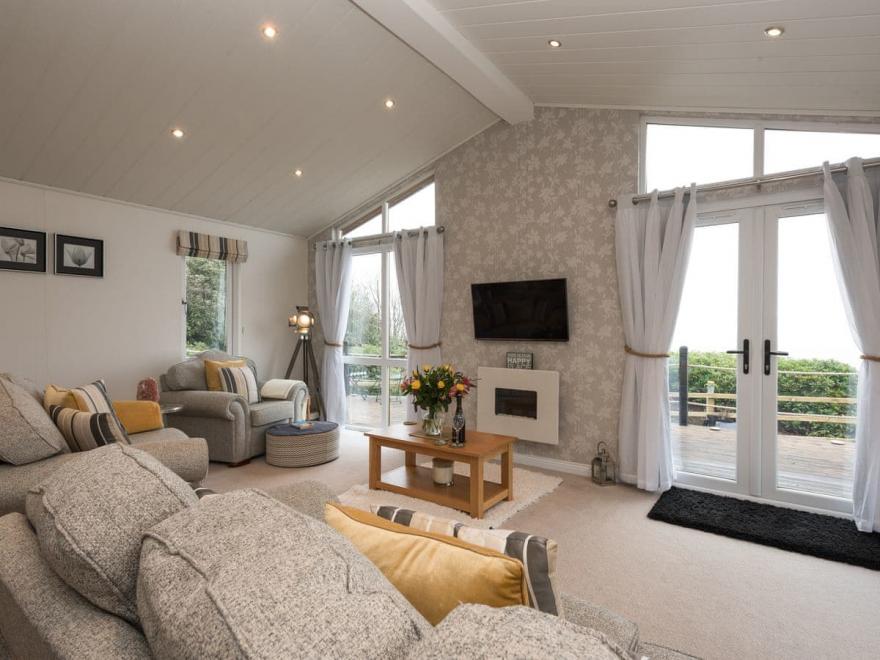 Ocean Retreat  Lodge