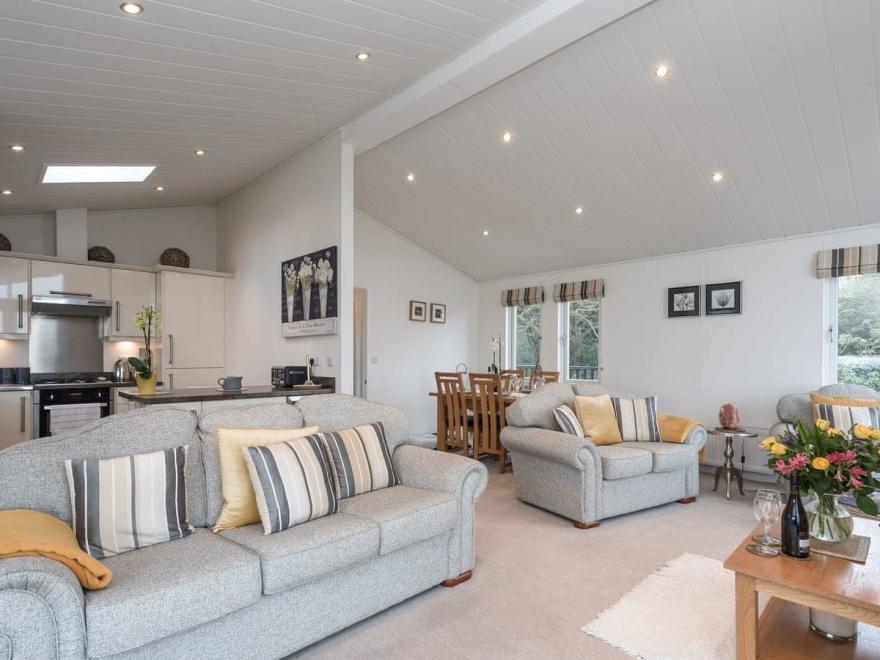 Ocean Retreat  Lodge