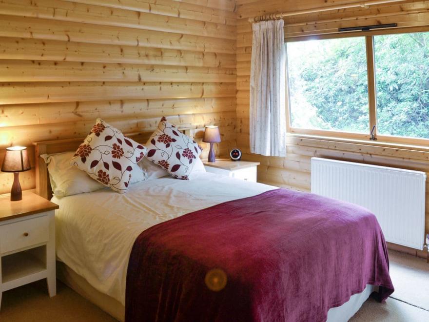 Laurel Lodge - UK10954