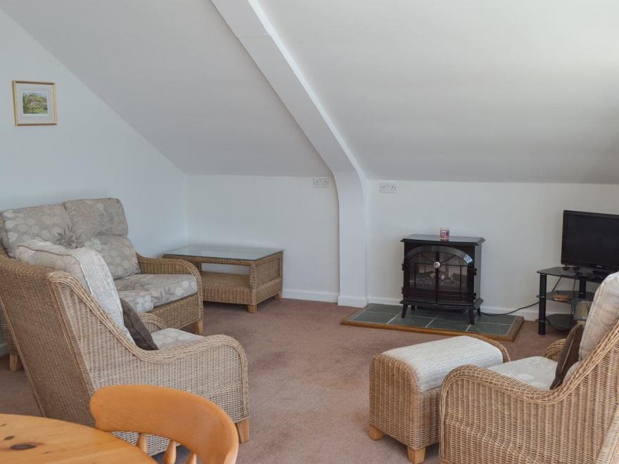 Chalet Over The Lake