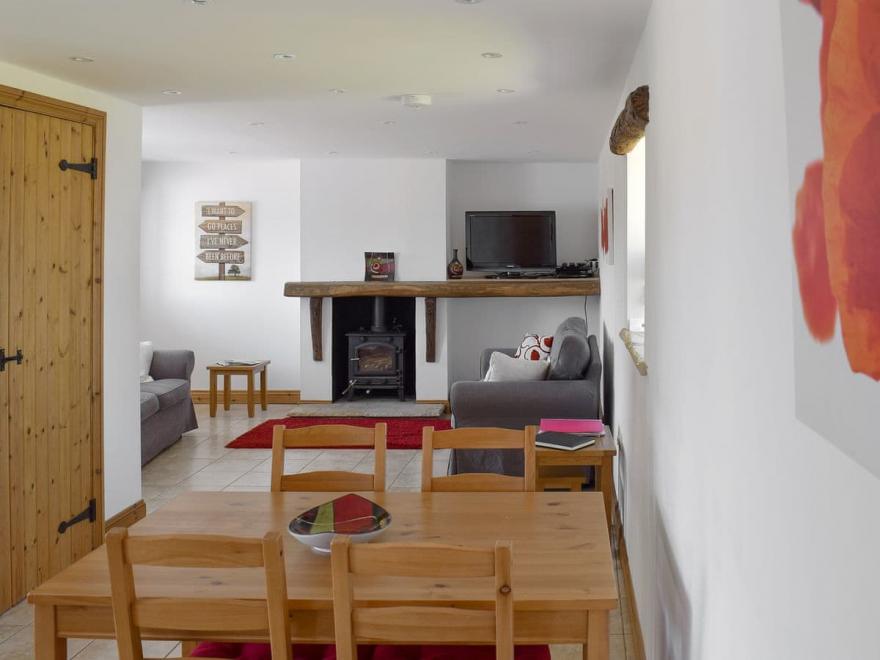 Curlew Cottage - UK2530